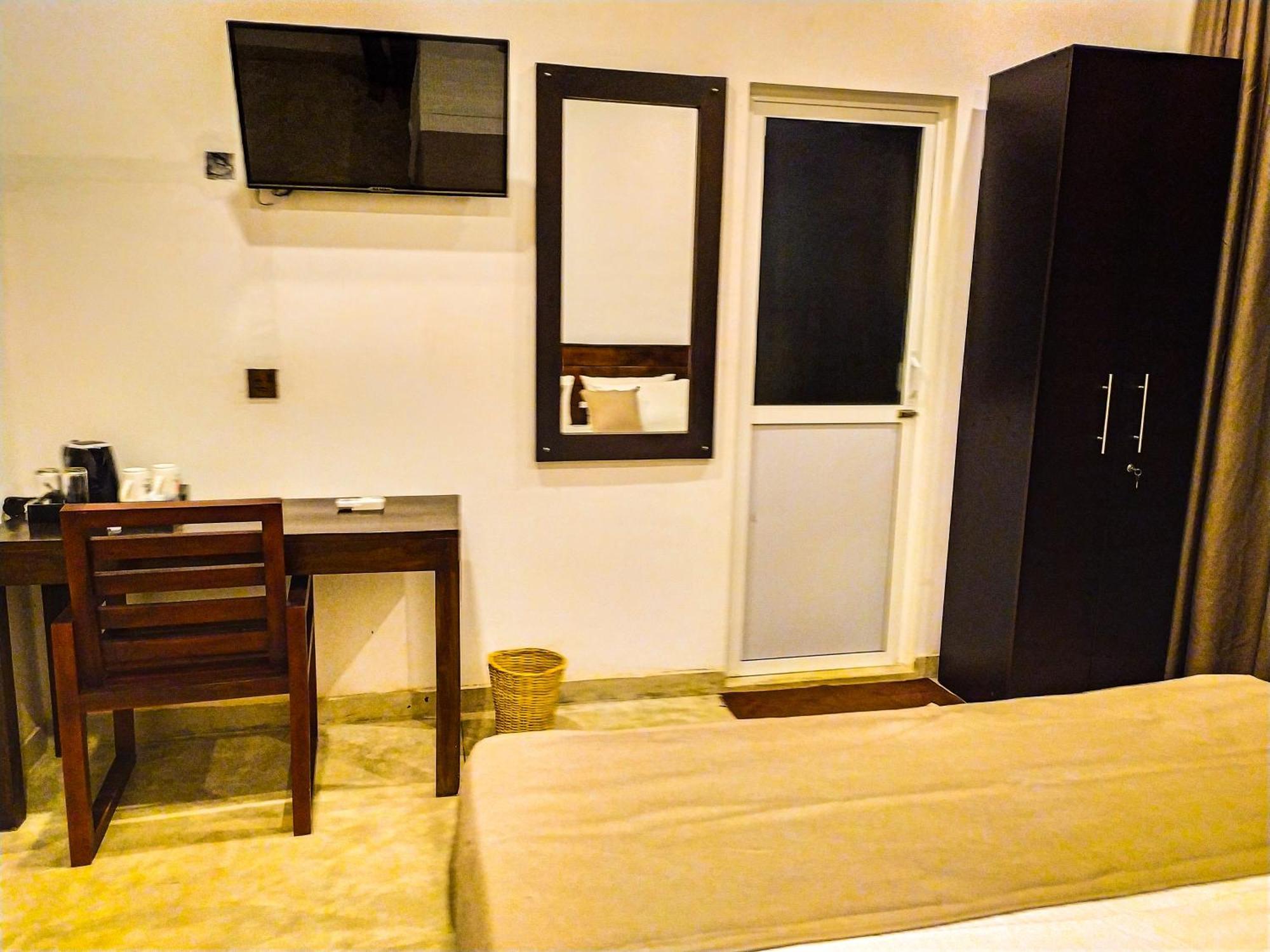 أنرادابورام Isi Arana Eco Villa الغرفة الصورة